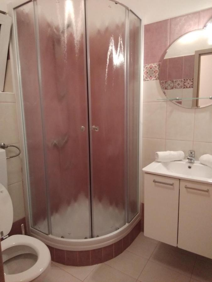 Apartmani Kraljevic Vodice Bagian luar foto