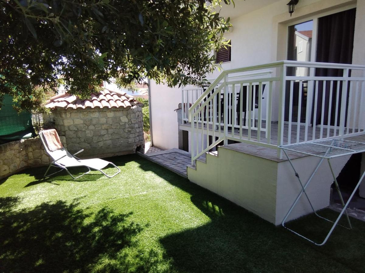 Apartmani Kraljevic Vodice Bagian luar foto