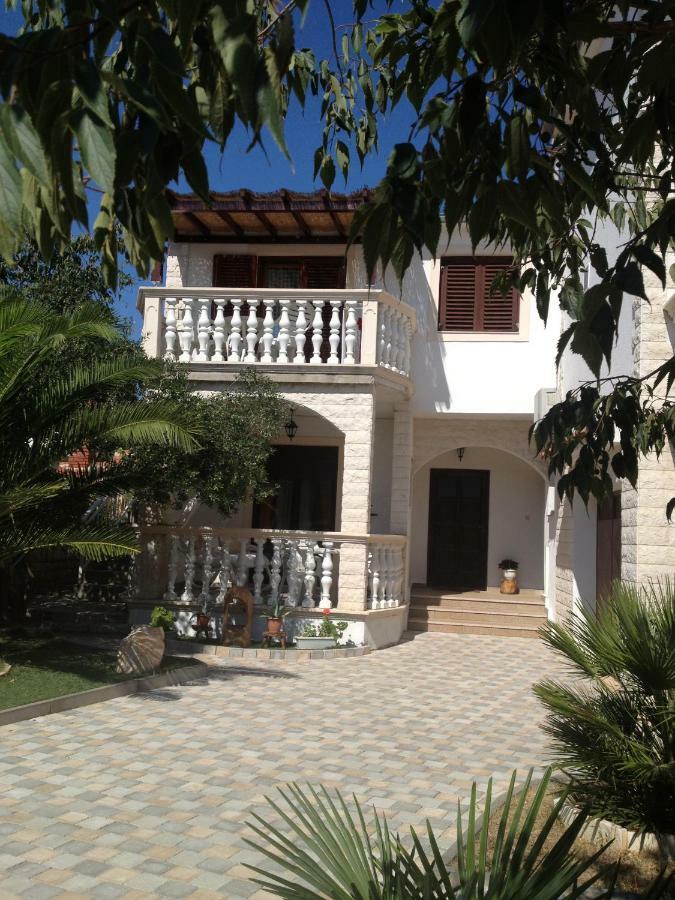 Apartmani Kraljevic Vodice Bagian luar foto
