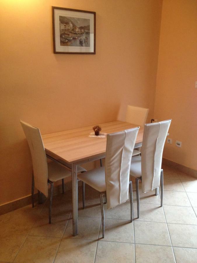 Apartmani Kraljevic Vodice Bagian luar foto