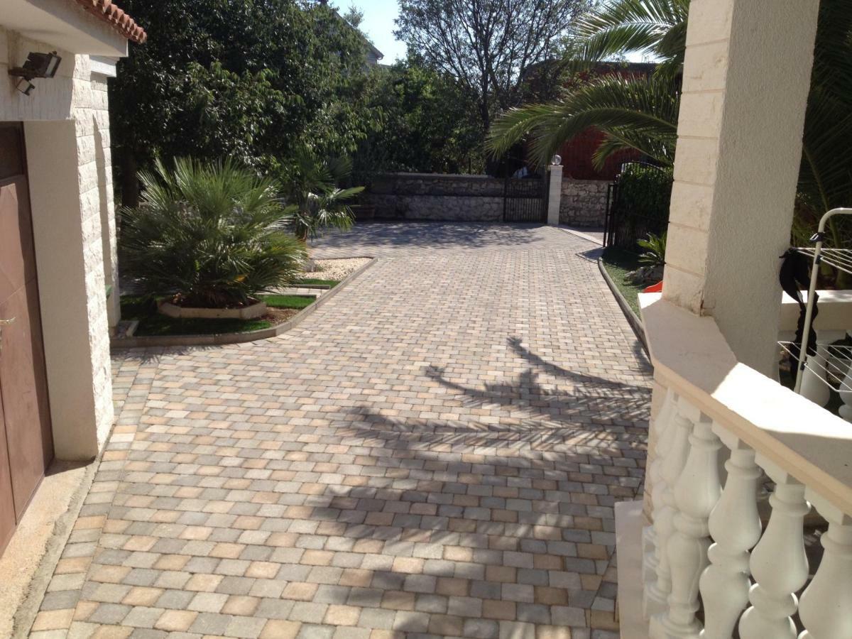 Apartmani Kraljevic Vodice Bagian luar foto